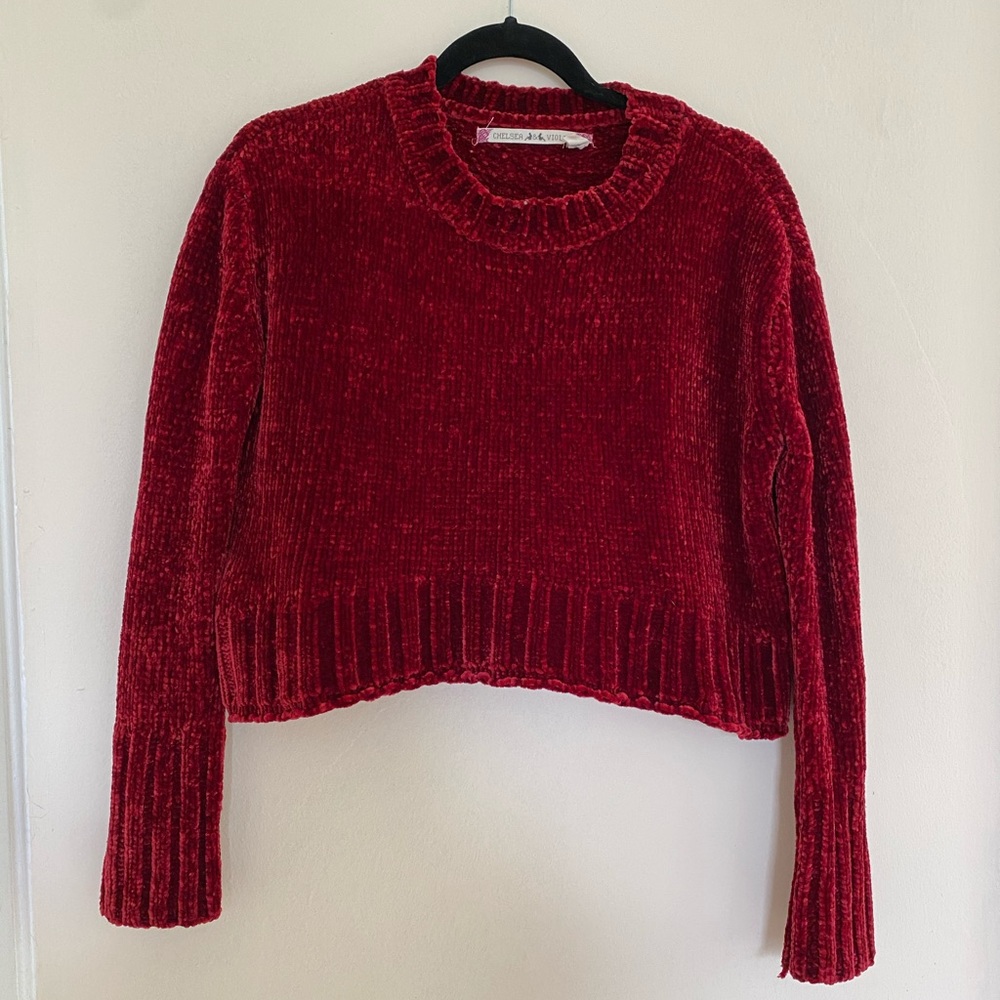 Cropped velvety sweater